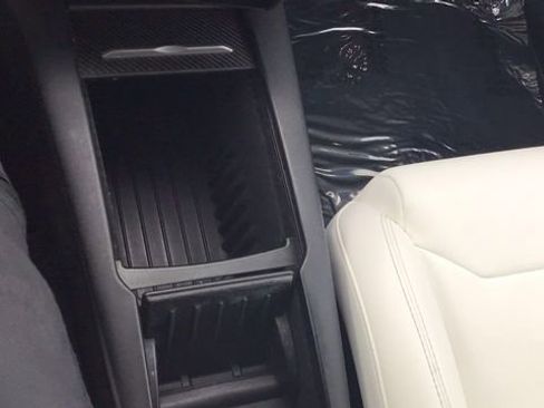 Used 2018 Tesla Model X 75D image 26
