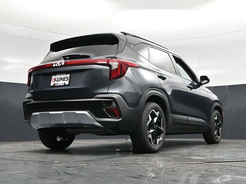 Used 2025 Kia Seltos S FWD image 55
