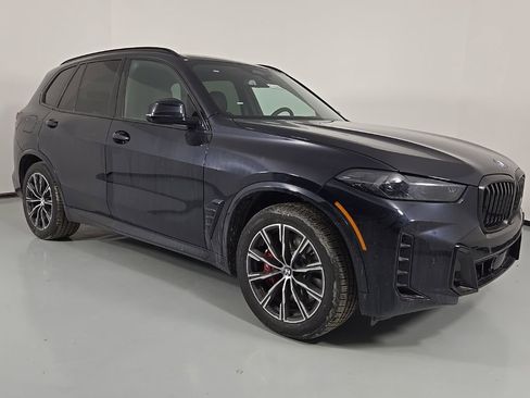 New 2026 BMW X5 xDrive50e w/ M Sport Package AWD/4WD image 5
