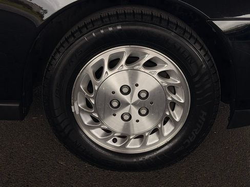 Used 2001 Saturn L-Series L200 FWD image 57
