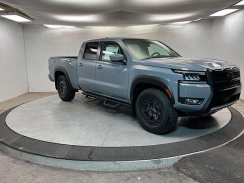 New 2026 Nissan Frontier PRO-4X w/ Pro-4x Convenience Package image 7