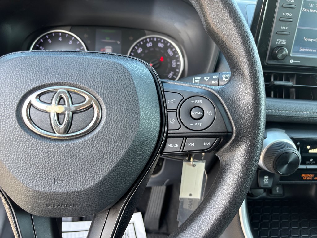 Used 2021 Toyota RAV4 LE FWD image 20