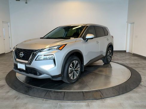 Used 2023 Nissan Rogue SV AWD/4WD image 4