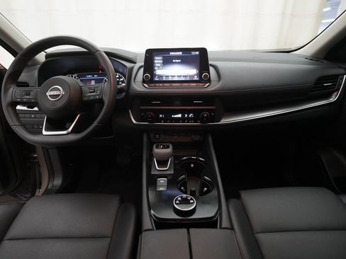 Certified 2024 Nissan Rogue SV w/ SV Premium Package image 5