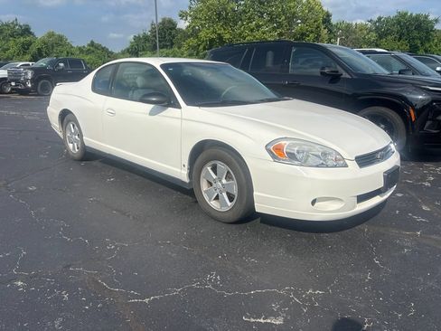 Used 2006 Chevrolet Monte Carlo LT FWD image 5