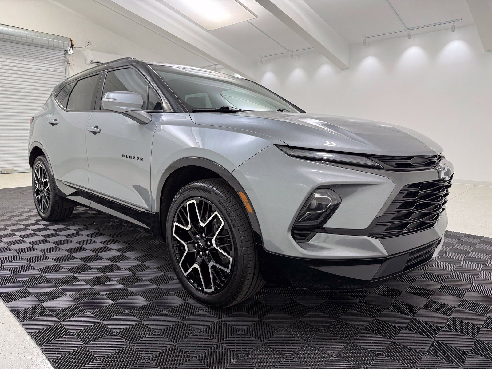 Used 2024 Chevrolet Blazer RS w/ Enhanced Convenience Package FWD image 1
