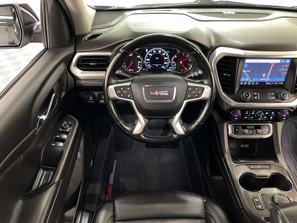 Used 2023 GMC Acadia SLT w/ Technology Package AWD/4WD image 2