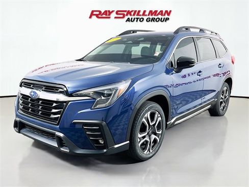Used 2024 Subaru Ascent Limited image 3