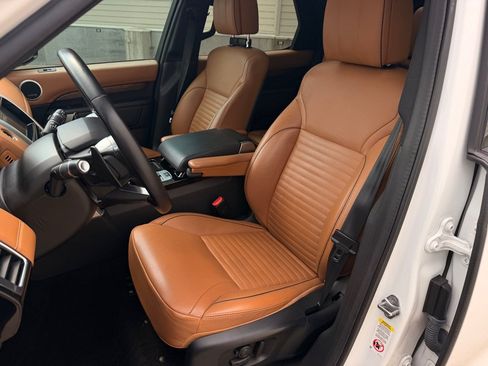 Used 2019 Land Rover Discovery HSE Luxury AWD/4WD image 9
