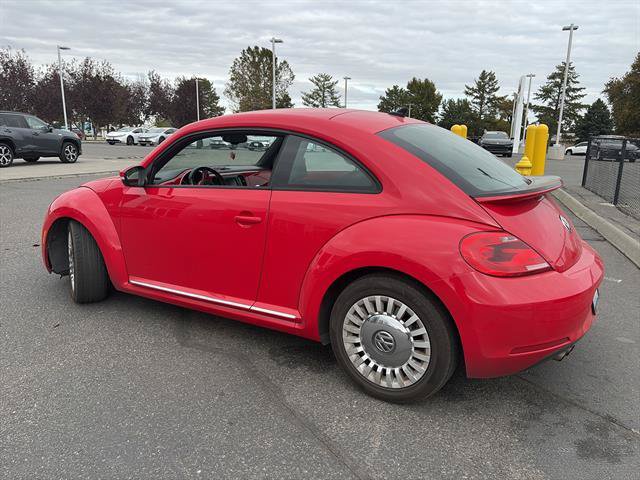 Used 2016 Volkswagen Beetle 1.8T SE FWD image 3