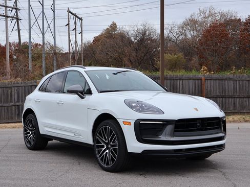 New 2026 Porsche Macan image 11