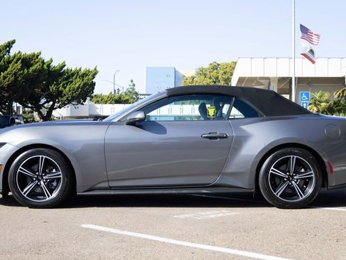 Used 2024 Ford Mustang Premium image 7