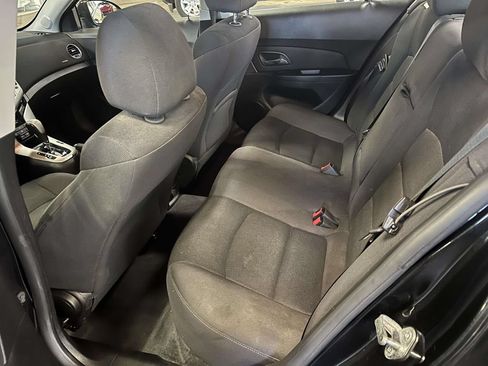 Used 2014 Chevrolet Cruze LT FWD image 11
