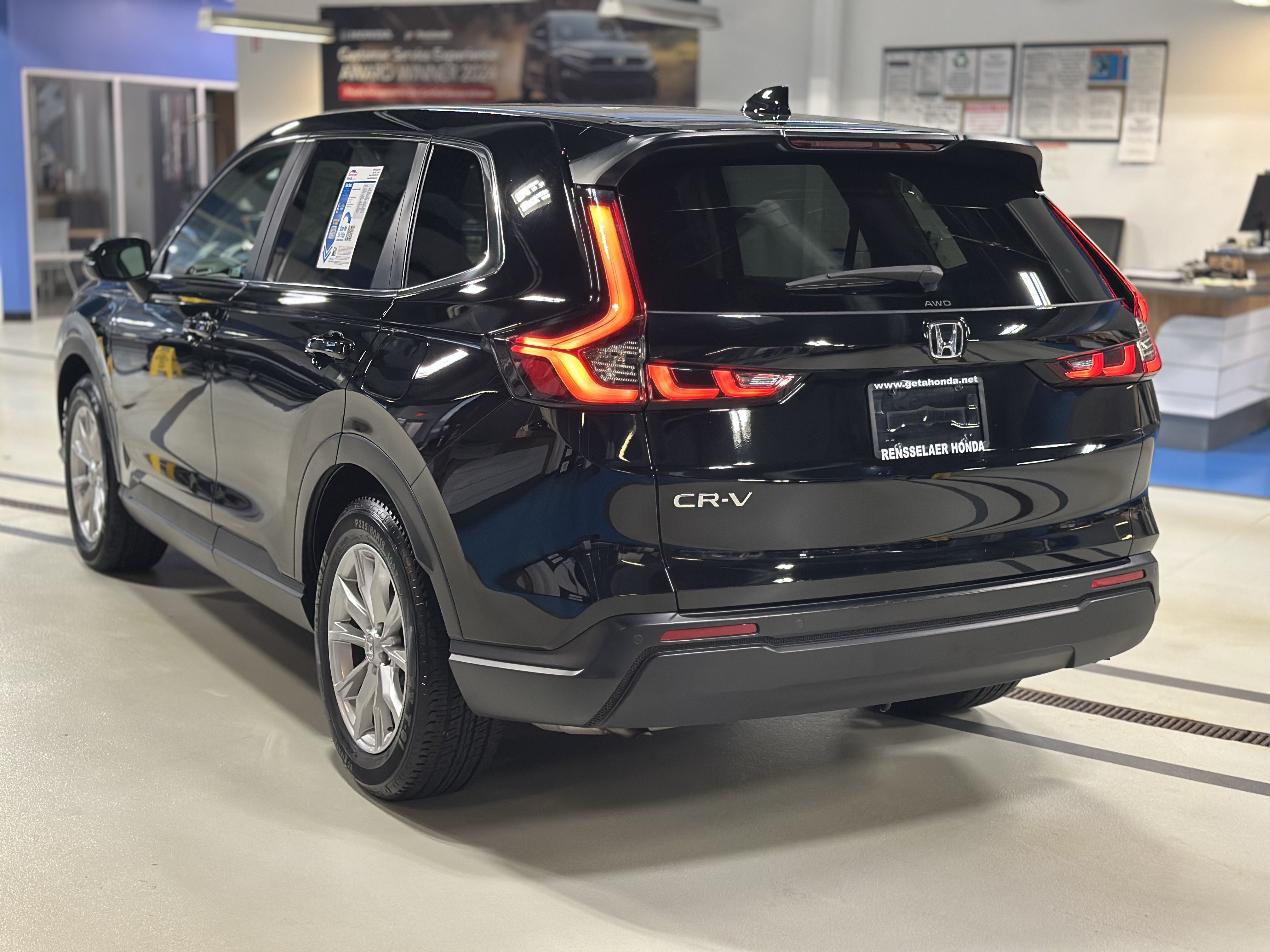 Used 2024 Honda CR-V EX-L image 9