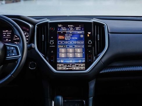 Used 2025 Subaru Ascent Premium AWD/4WD image 16