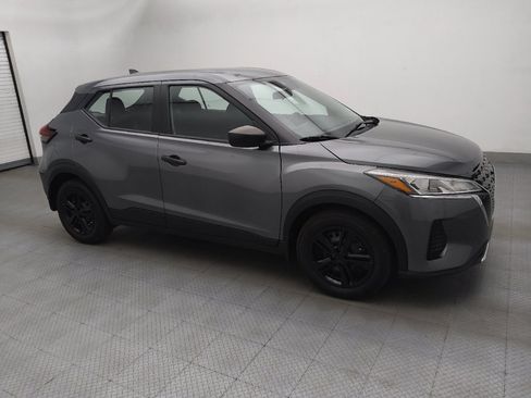 Used 2024 Nissan Kicks S FWD image 11