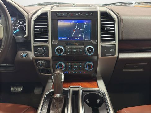 Used 2020 Ford F150 King Ranch w/ Equipment Group 601A Luxury AWD/4WD image 18