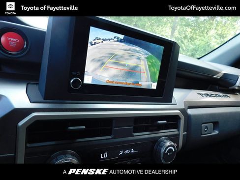 Used 2025 Toyota Tacoma TRD Off-Road AWD/4WD image 5
