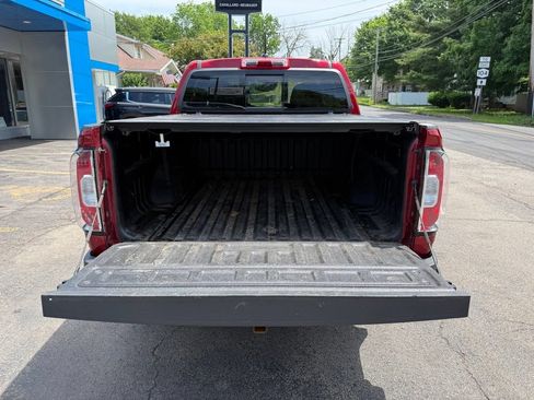 Used 2022 GMC Canyon AT4 w/ Driver Alert Package AWD/4WD image 30
