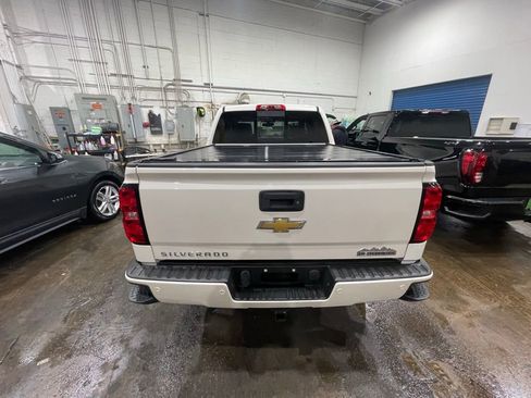 Used 2015 Chevrolet Silverado 1500 High Country image 3