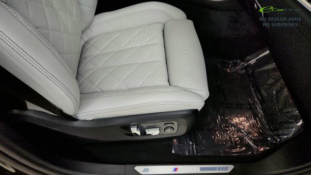 Used 2026 BMW X6 M60i AWD/4WD image 34
