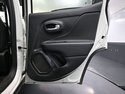 Used 2019 Jeep Renegade Limited w/ Safety and Security Group image 36