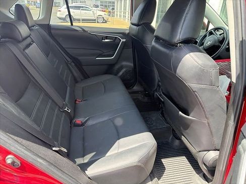 Used 2022 Toyota RAV4 XLE Premium AWD/4WD image 12