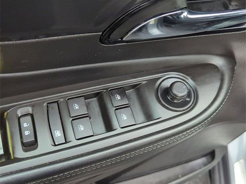 Used 2020 Buick Encore Preferred image 21