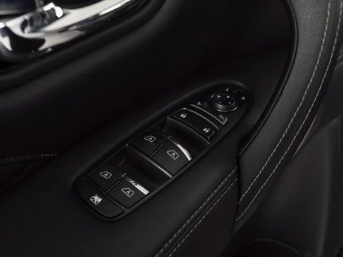 Used 2024 INFINITI QX80 Premium Select image 13