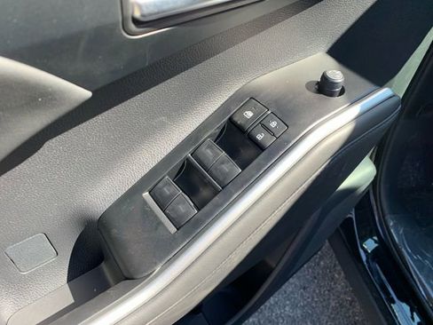 New 2026 Toyota Highlander XLE AWD/4WD image 14
