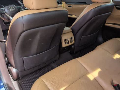 Used 2017 Lexus ES 350 w/ Navigation System Package image 18