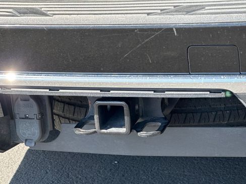 Used 2024 Chevrolet Suburban LT image 56