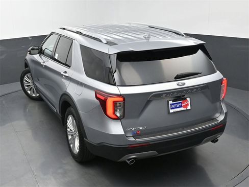 Used 2020 Ford Explorer Limited image 35