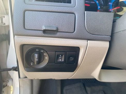 Used 2012 Ford Fusion SEL image 19