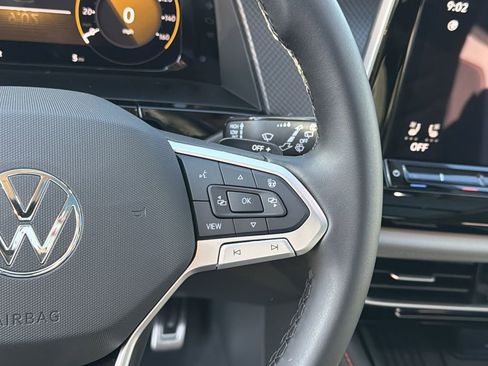 New 2026 Volkswagen Atlas Peak Edition image 30