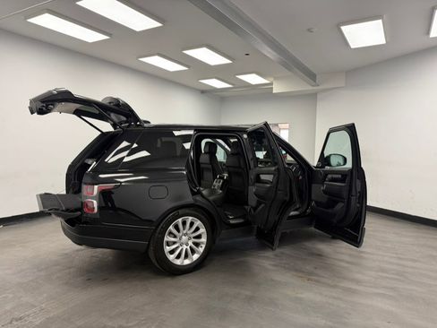 Used 2019 Land Rover Range Rover image 33