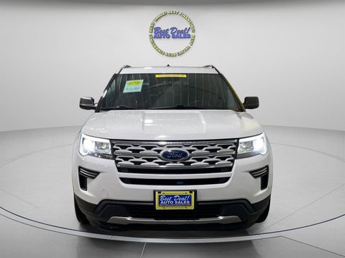 Used 2018 Ford Explorer XLT AWD/4WD image 8