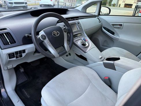 Used 2015 Toyota Prius Three FWD image 12