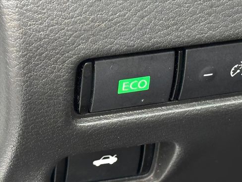 Used 2022 Nissan Sentra SV image 23