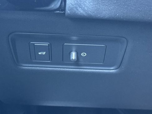 Used 2019 Land Rover Range Rover Sport HSE image 31