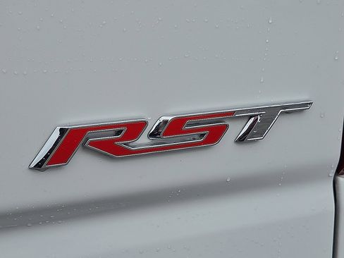 Used 2024 Chevrolet Silverado 1500 RST image 8