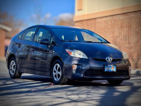 Used 2012 Toyota Prius image 1