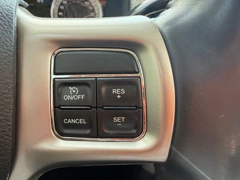 Used 2018 RAM 3500 Laramie w/ Convenience Group AWD/4WD image 33
