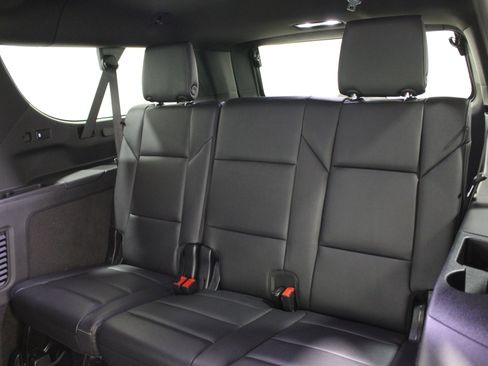 Used 2024 Cadillac Escalade ESV Luxury AWD/4WD image 20
