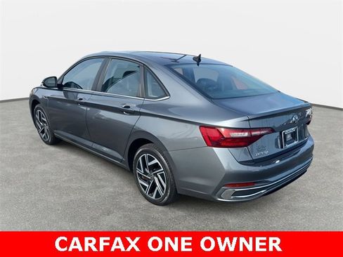 Used 2022 Volkswagen Jetta SEL image 7