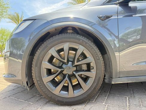 Used 2022 Tesla Model X AWD/4WD image 10