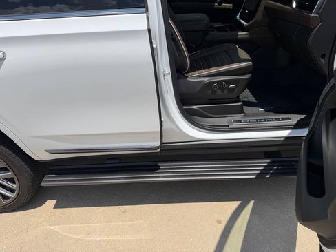 Used 2026 GMC Yukon Denali Ultimate w/ LPO, Floor Liner Package AWD/4WD image 16