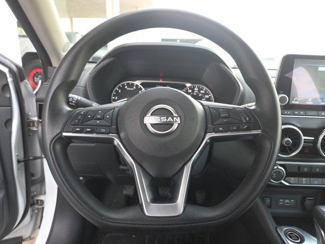 Used 2024 Nissan Sentra SV FWD image 10