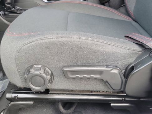 Used 2024 Jeep Wrangler Rubicon image 15