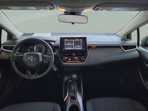 Used 2020 Toyota Corolla LE image 18